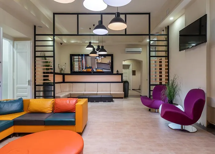 Ξενοδοχείο Full Moon 3*