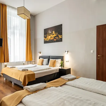 Full Moon Hotel Budapešť