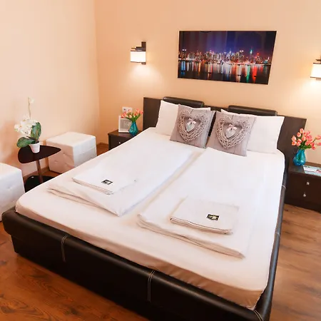 Full Moon Szálloda Budapest