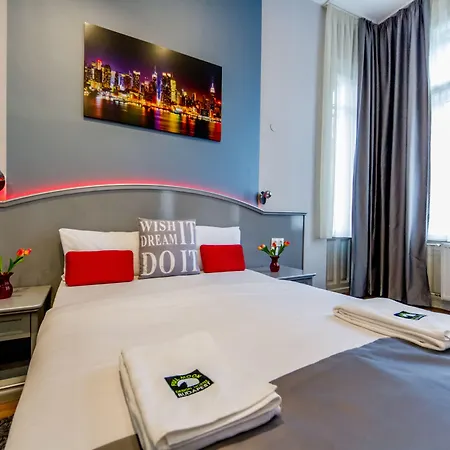 Szálloda Full Moon Budapest