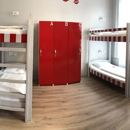 Full Moon Hotel Boedapest