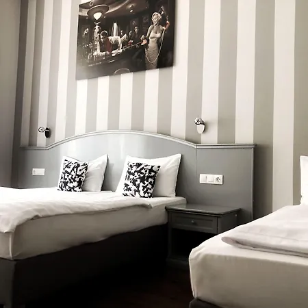 Full Moon Szálloda Budapest