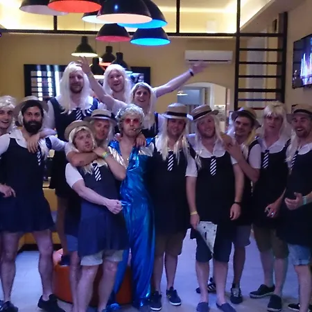 Full Moon 3* Budapest