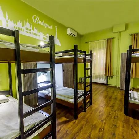 Full Moon Hotel Budapešť