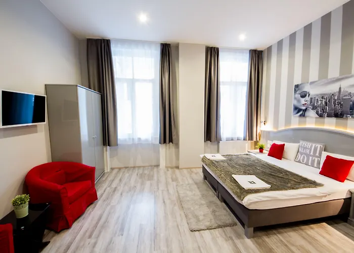 Hotel Full Moon Budapest