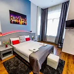 Full Moon 3* Budapest