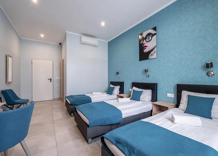 Full Moon 3* Budapesta