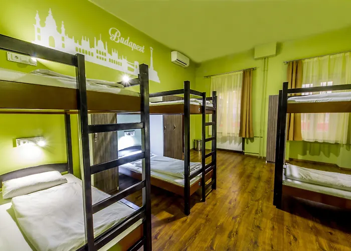 Full Moon Hotel Budapesta